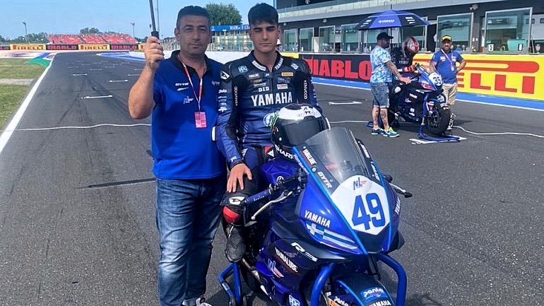 Έκανε τα πρώτα βήματα σε Παγκόσμιο επίπεδο ο Απόστολος Καμζέλης